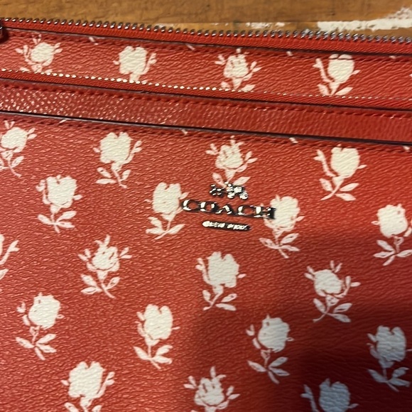 COACH Badlands Floral Crossbody w/Removable Pouch - Picture 3 of 9